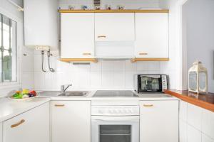 Miramar sunny patio in Fuengirola by Costarentals - Ref 79