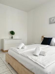 GuestHouse Lugano Studio Apartments by LR