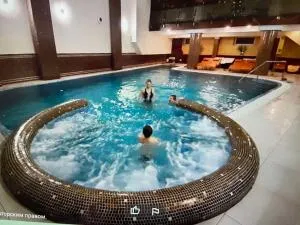 Апартамент в отеле "Шале Грааль" г Трускавец - Oriv