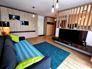 Modern Studio Coresi Residence