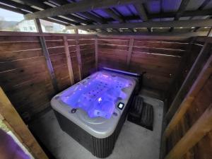 duplex avec jacuzzi extérieur, deux chambres 74m2