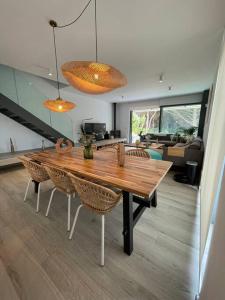 Exclusivo chalet en urbanización Roche