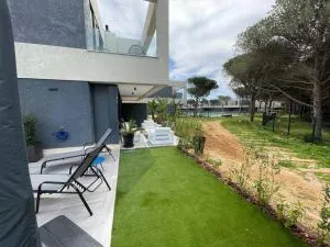 Exclusivo chalet en urbanización Roche - Roche