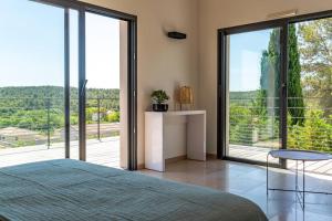 Villas Villa Bella Vista - Contemporary villa with pool and dominant views : photos des chambres