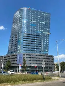 HANZA TOWER HIGH FLOOR Swimming Pool & Spa - 戈莱纽夫