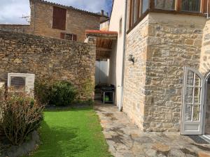 Maisons de vacances Gite l'oustal de la fontaine Grand Causses et Gorges du Tarn : photos des chambres