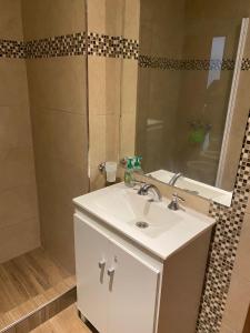 Dpto 15 - Colon - 2 DORMITORIOS - PQ ALQUILERES TEMPORARIOS