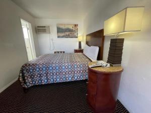 King Room room in Desert Inn