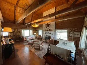 Doe Creek Horse Ranch - Pipe Creek