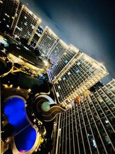 Azure 2bedroom Condo With Balcony