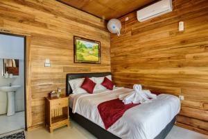 Phòng Đôi Loại Sang (Deluxe Double Room)