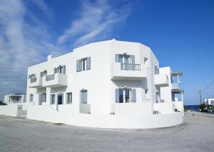 Garifalakis Comfort Rooms Milos Greece