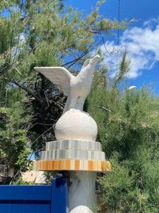 A lombre du figuier ! Maisonnette jardin parking proche mer