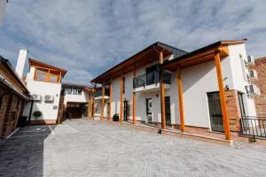 H11 ROOMS ESZTERGOM - Csolnok