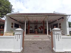 Mruyung Guest House Kota Lama Banyumas Mitra RedDoorz