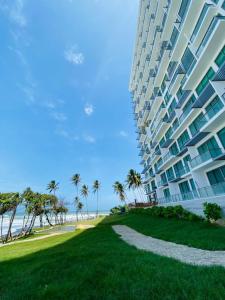 Hasara Oceanfront Apartments