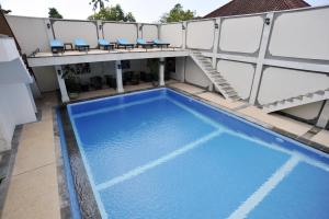 aquarius beach hotel