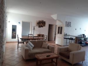 Appartements Appartemment situe a lacaune les bains : photos des chambres