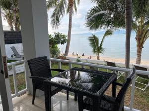 Bann Kanchana Beachfront Villas