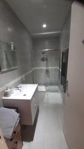 Appartements Appartemment situe a lacaune les bains : photos des chambres