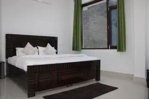 RATTAN HOUSE - Biling