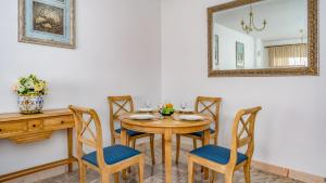 Seaview apt with pool by Costarentals - Ref 188