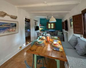 Wonderful comfortable finca in the Burga valley