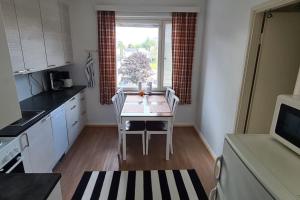 Renovated handy spacious 3 room apartment for tourists, workers and students