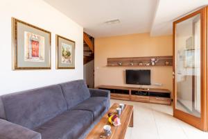 Harbour Views Gozitan Villa Shared Pool - Happy Rentals