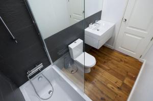 The Canary - Spacious Apartment at Downtown with Views