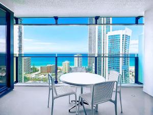 Circle On Cavill Surfers Paradise Apartments-Holiday Paradise