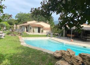 Villa Familiale piscine, spa, entre Cannes et Nice