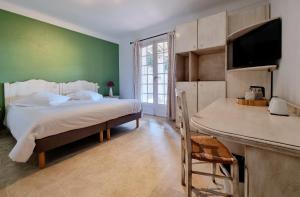 Hotels Castillon Des Baux : Chambre Double Privilège