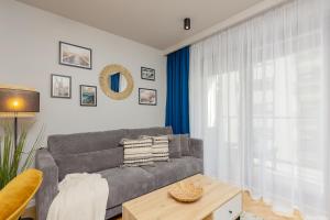 Westfield Burakowska Apartment with Parking by Renters