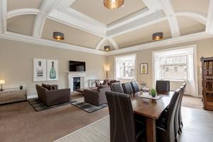 Four-Bedroom Apartment room in York Place Apartments by Destination Edinburgh