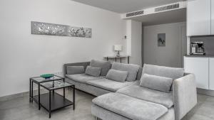 Panoramic terrace w pool by Costarentals - Ref 192