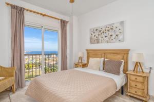 Stunning seaview apartment by Costarentals- Ref 65