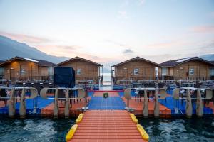 Le ROI Floating Huts & Eco Rooms Tehri