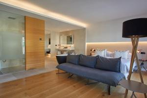 Suite with Bathtub room in Nakar Hotel
