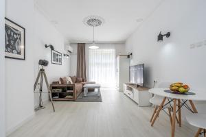 Jazz & Wine - Luxury apARTment By The Sea & Parking & HBO & Netflix