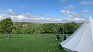 Home Farm Radnage 3 Glamping Bell Tent, with Log Burner and Fire Pit