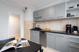 Apartament Friends - darmowy Parking, blisko centrum - by Kairos Apartments