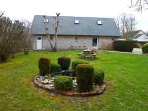 Maisons de vacances Maison d'une chambre avec jardin clos et wifi a Gruchet Saint Simeon : photos des chambres