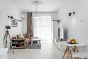 Jazz & Wine - Luxury apARTment By The Sea & Parking & HBO & Netflix