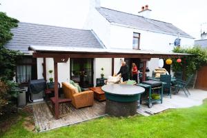 Authentic Irish Cottage, Rural Ballymascanlon