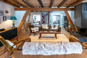 Chalets Chalet luxueusement renove - Village de charme : photos des chambres