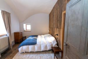 Chalets Chalet luxueusement renove - Village de charme : photos des chambres