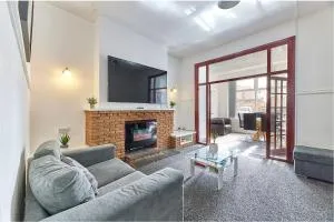 Pleasure Holiday Apartments - Блекпул