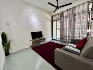 Cozy24#4pax#wifi&netflix#NearAeonAlma#Heritage