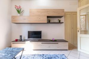 Residenza Sirtori free parking